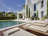 Villa for sale in La Alqueria, Benahavis