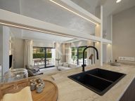 Villa for sale in La Alqueria, Benahavis