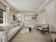 Villa for sale in La Alqueria, Benahavis
