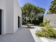 Villa for sale in La Alqueria, Benahavis