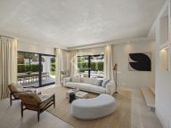 Villa for sale in La Alqueria, Benahavis