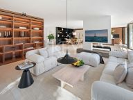 Villa for sale in Nueva Andalucia