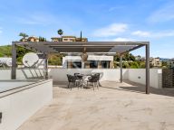 Villa for rent in New Golden Mile, Estepona