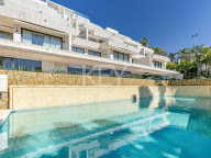 Duplex Penthouse for rent in Estepona