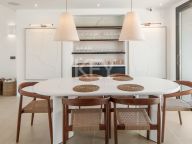 Villa for sale in Benahavis