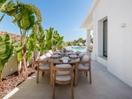 Villa for sale in Benahavis