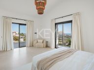 Villa for sale in Benahavis