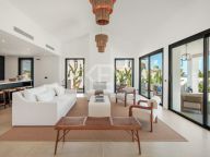 Villa for sale in Benahavis