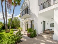 Villa for sale in Benahavis