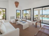 Villa for sale in Benahavis