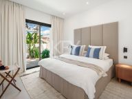 Villa for sale in Benahavis