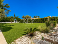 Villa for sale in Marbesa, Marbella East