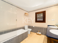 Villa for sale in Marbesa, Marbella East