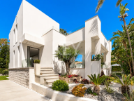 Villa for sale in Marbesa, Marbella East