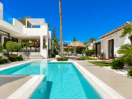 Villa for sale in Marbesa, Marbella East