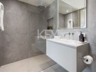 Villa for sale in Estepona East, Estepona