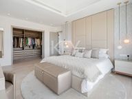 Villa for sale in Estepona East, Estepona