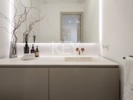 Villa for sale in Estepona East, Estepona