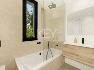 Villa for sale in Marbesa, Marbella East