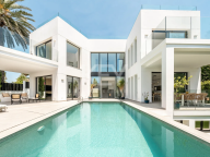 Villa for sale in Marbesa, Marbella East