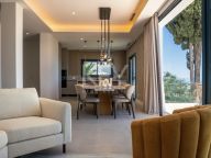 Villa for sale in Benahavis