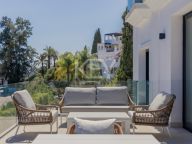 Villa for sale in Benahavis
