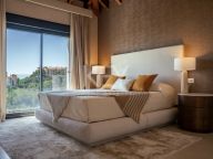 Villa for sale in Benahavis