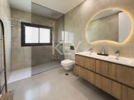 Villa for sale in Benahavis