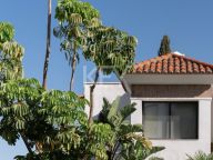 Villa for sale in Benahavis