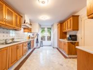 Villa for sale in La Perla de la Bahía, Casares