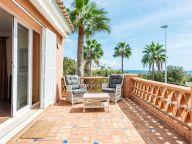 Villa for sale in La Perla de la Bahía, Casares
