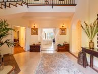 Villa for sale in La Perla de la Bahía, Casares