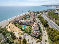 Villa for sale in La Perla de la Bahía, Casares