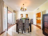 Villa for sale in La Perla de la Bahía, Casares
