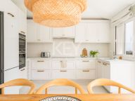 Villa for sale in Los Naranjos Hill Club, Nueva Andalucia