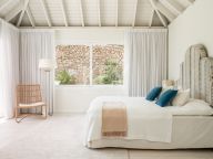 Villa for sale in Los Naranjos Hill Club, Nueva Andalucia