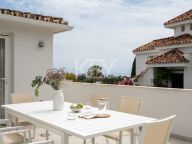 Villa for sale in Los Naranjos Hill Club, Nueva Andalucia