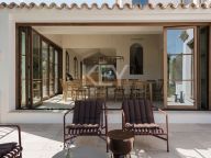 Villa for sale in El Madroñal, Benahavis