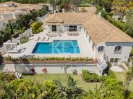 Вилла на продажу в Altos del Paraiso, Бенахавис