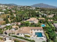 Вилла на продажу в Altos del Paraiso, Бенахавис