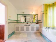 Villa for sale in Bahia de Casares, Casares