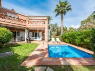 Villa for sale in Bahia de Casares, Casares
