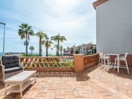 Villa for sale in Bahia de Casares, Casares