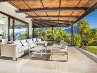 Villa for sale in Las Brisas, Nueva Andalucia