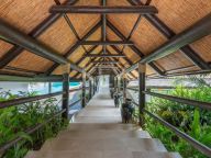 Villa for sale in Las Brisas, Nueva Andalucia