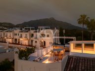 Duplex Penthouse for sale in La Quinta, Benahavis