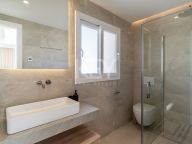 Duplex Penthouse for sale in La Quinta, Benahavis