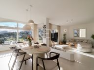 Duplex Penthouse for sale in La Quinta, Benahavis