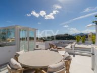 Duplex Penthouse for sale in La Quinta, Benahavis