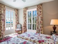 Вилла на продажу в Los Monteros, Восточная Марбелья